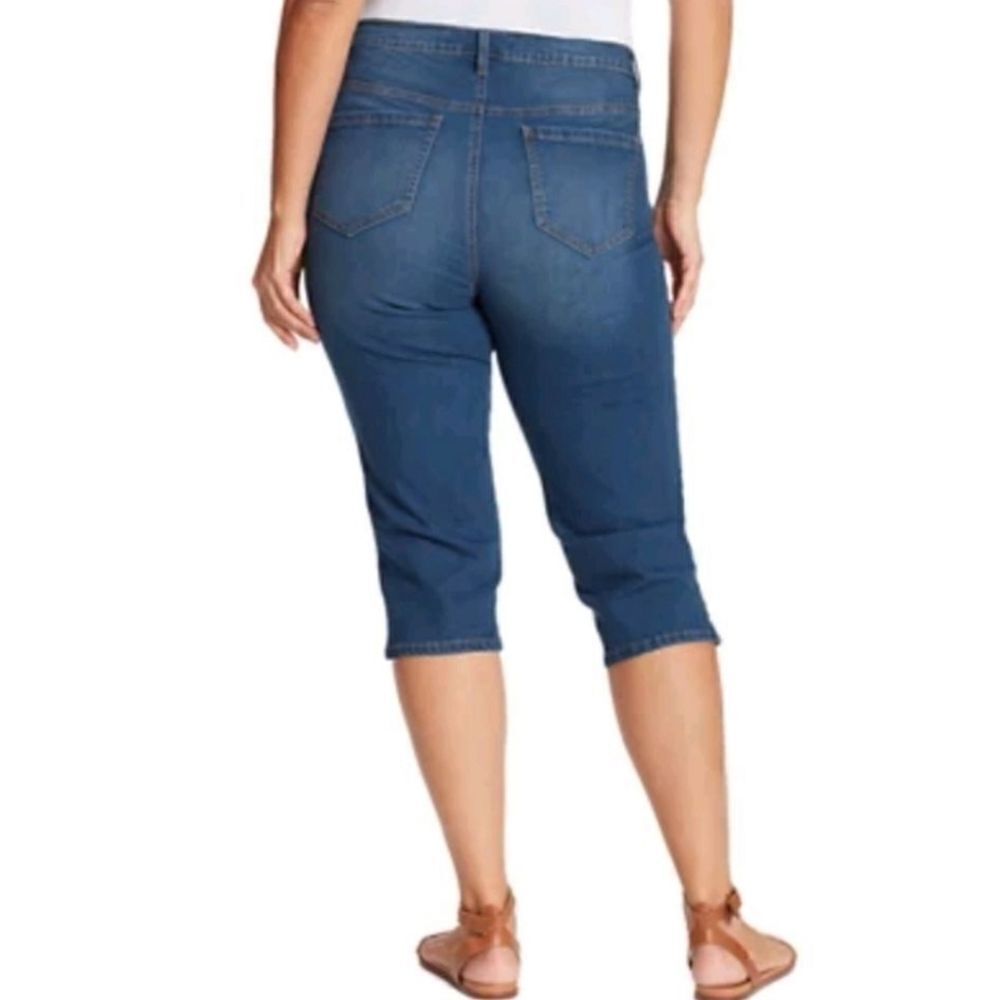 Gloria Vanderbilt Slimming Effect Capri Denim Blue Jean Pants #7 - Picture 9 of 10